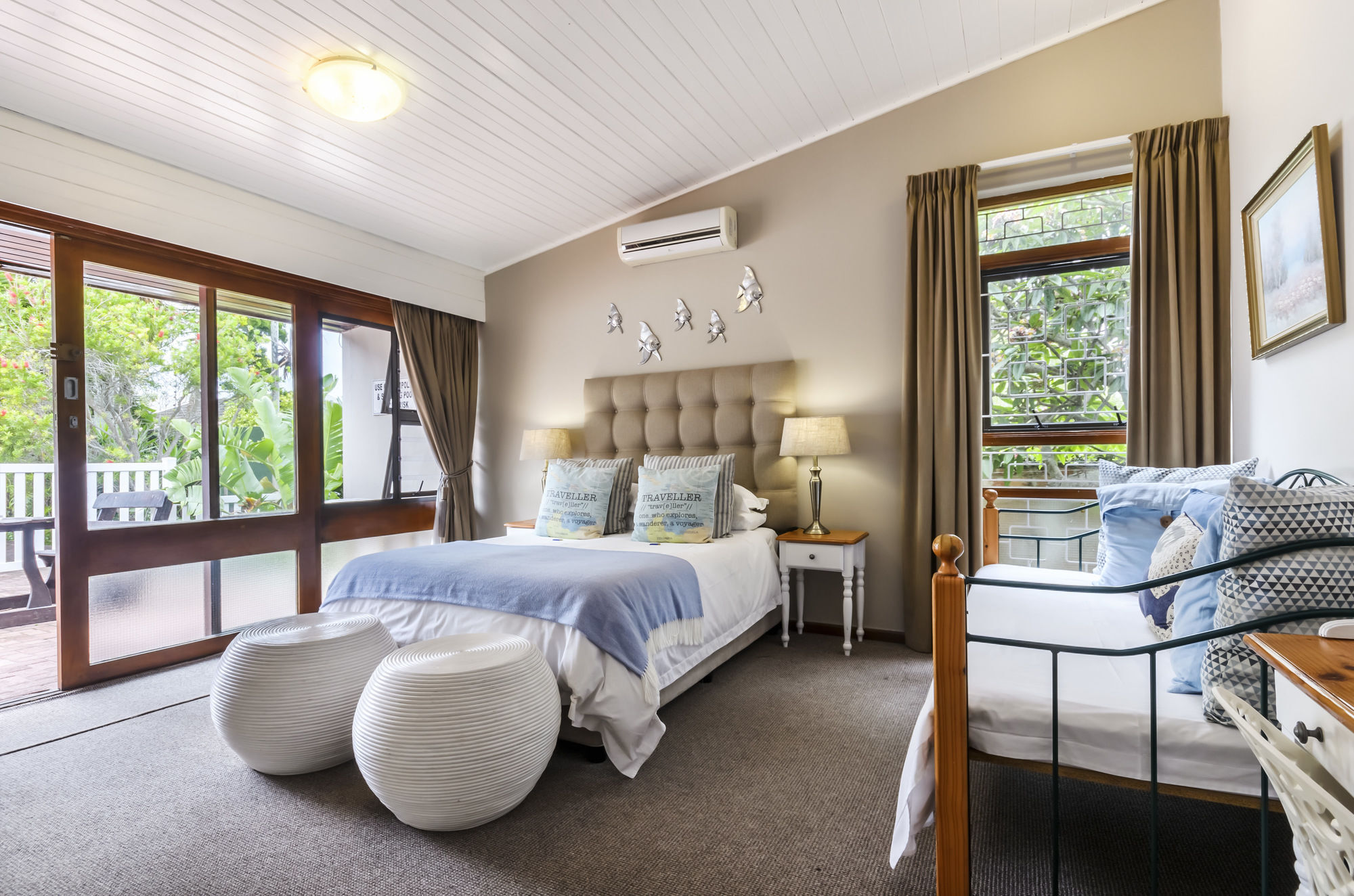 Admirals Lodge Guest House And Brightways Self Catering Apartments Port Elizabeth Ngoại thất bức ảnh
